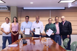 Foto de la Nota de Prensa Educación Colima firma convenios en beneficio de su planta laboral
