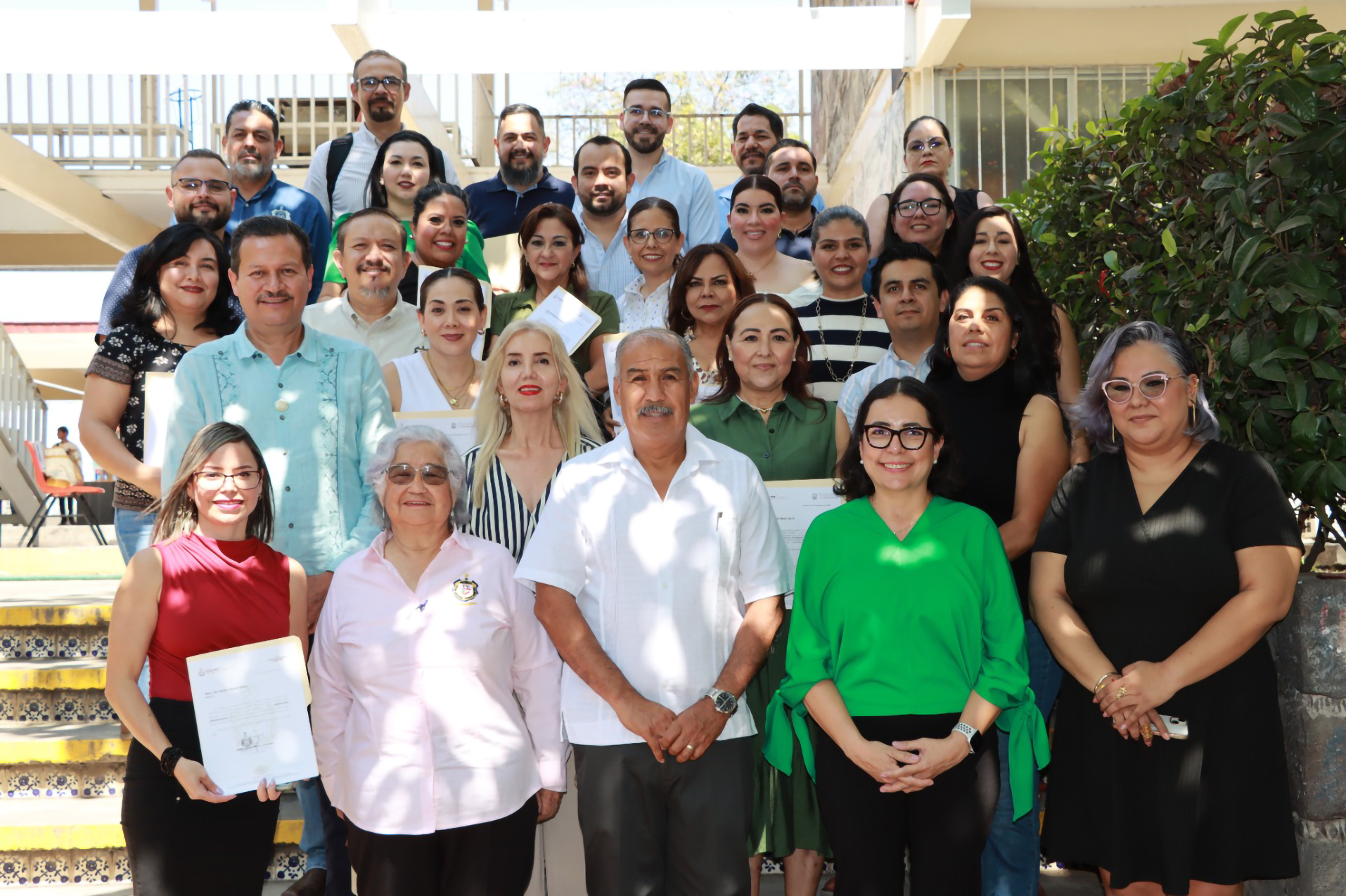 Foto de la Nota de Prensa Entrega Secretario de Educación y Cultura, nombramientos a 27 figuras educativas y administrativas de ISENCO